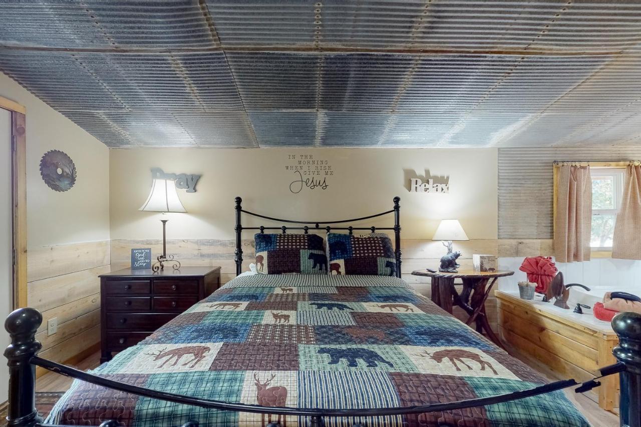 סביירוויל Bear Caves At Black Bear Cottages מראה חיצוני תמונה